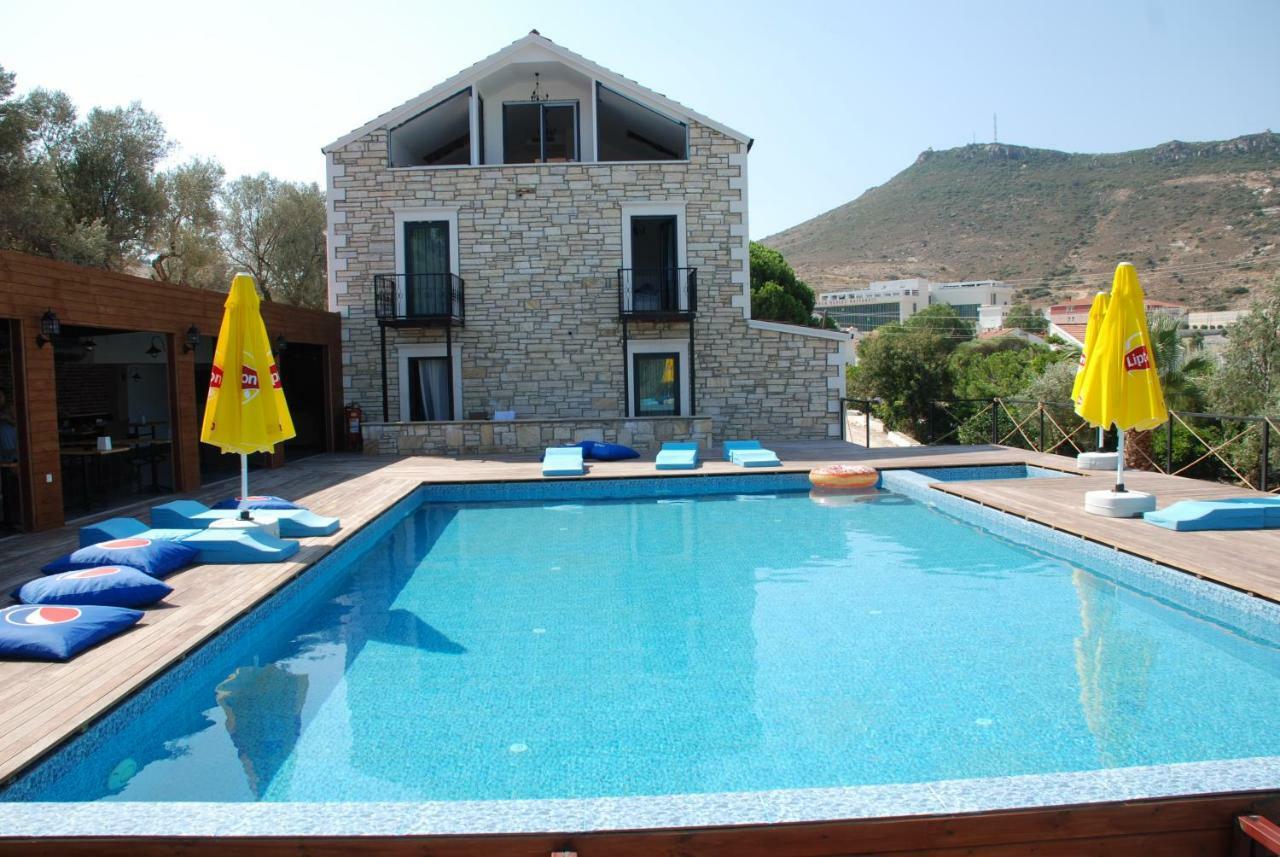 Victoria Hotel And Lounge Foça Extérieur photo